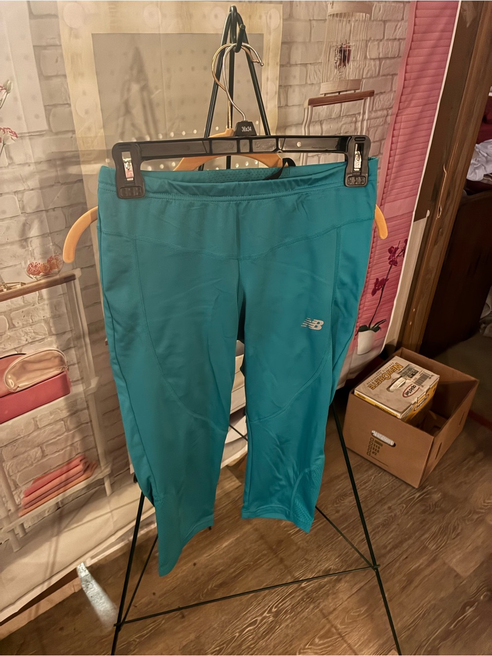 New Balance Teal Capri Workout Leggings